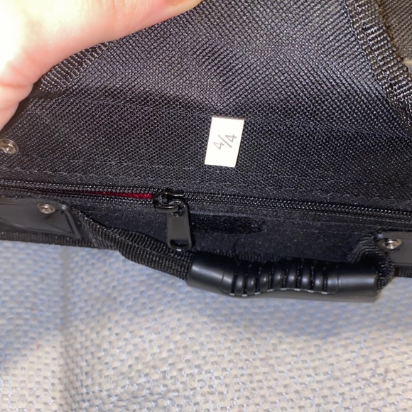 COPY - Authentic Mendini Violin and accessories!!! - Picture 6 of 16